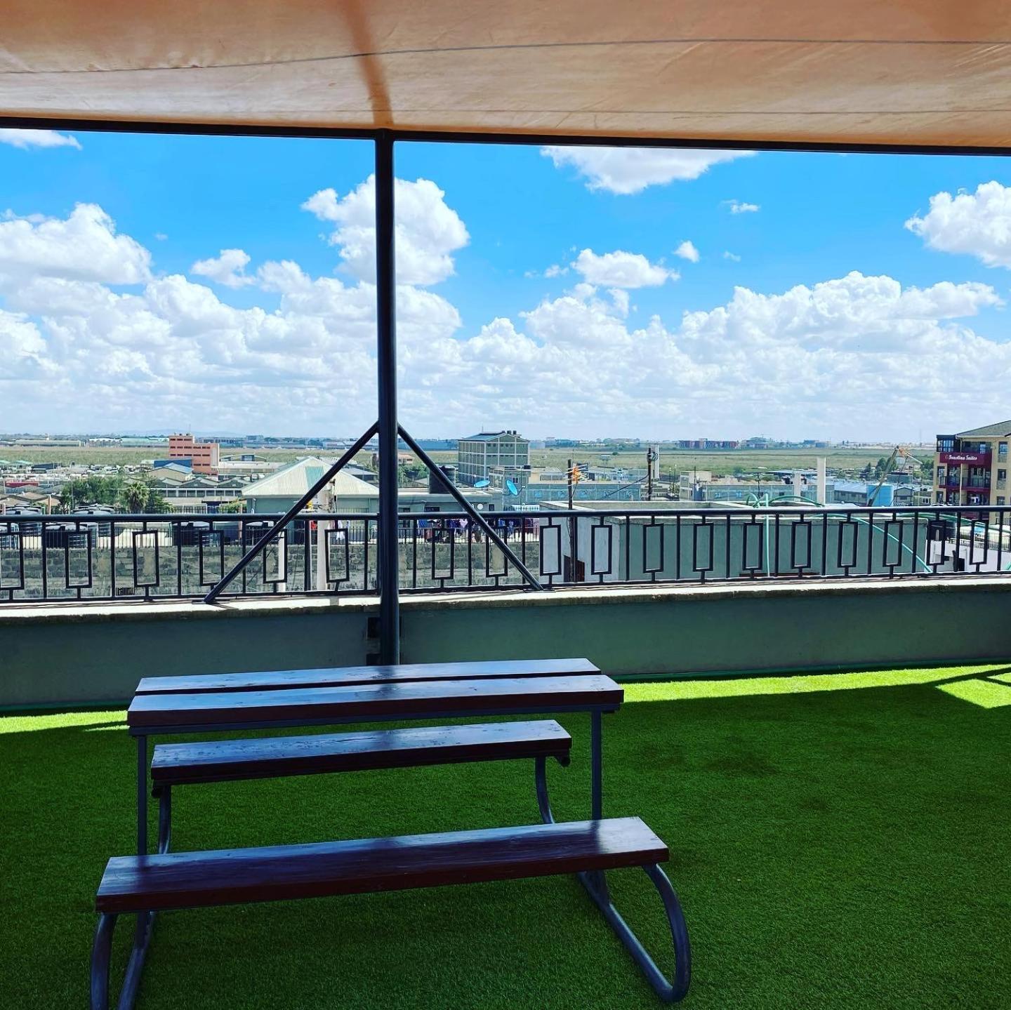 Lovely & Cozy Compact Studio Near Airport With Rooftop View Nairobi Exterior foto