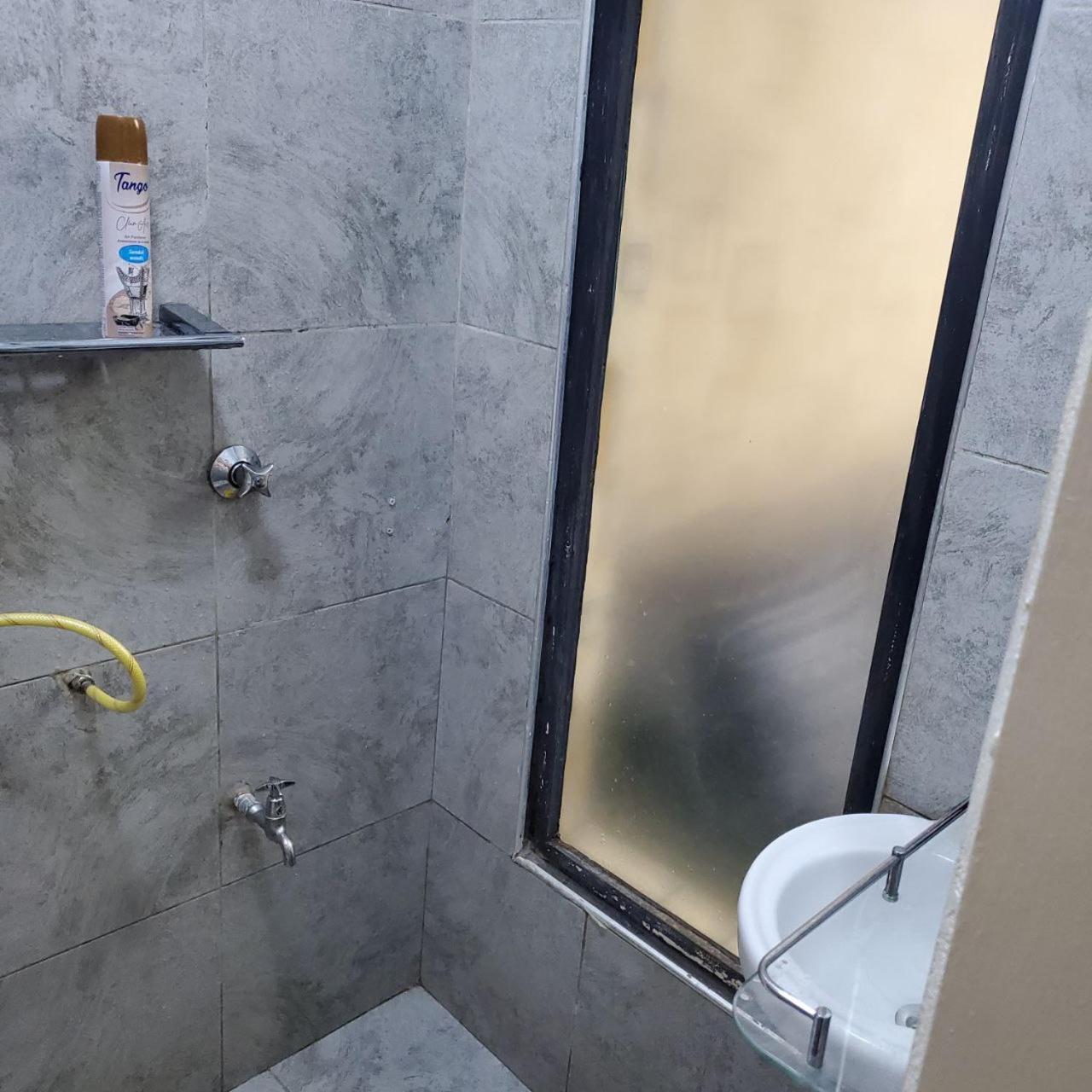 Lovely & Cozy Compact Studio Near Airport With Rooftop View Nairobi Exterior foto